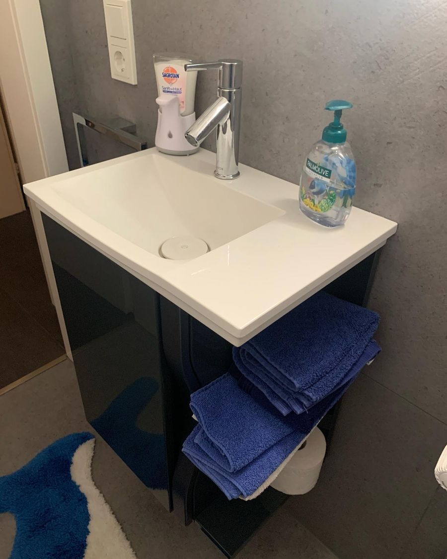 Komplettbad und Gäste-WC – Gäste-WC
