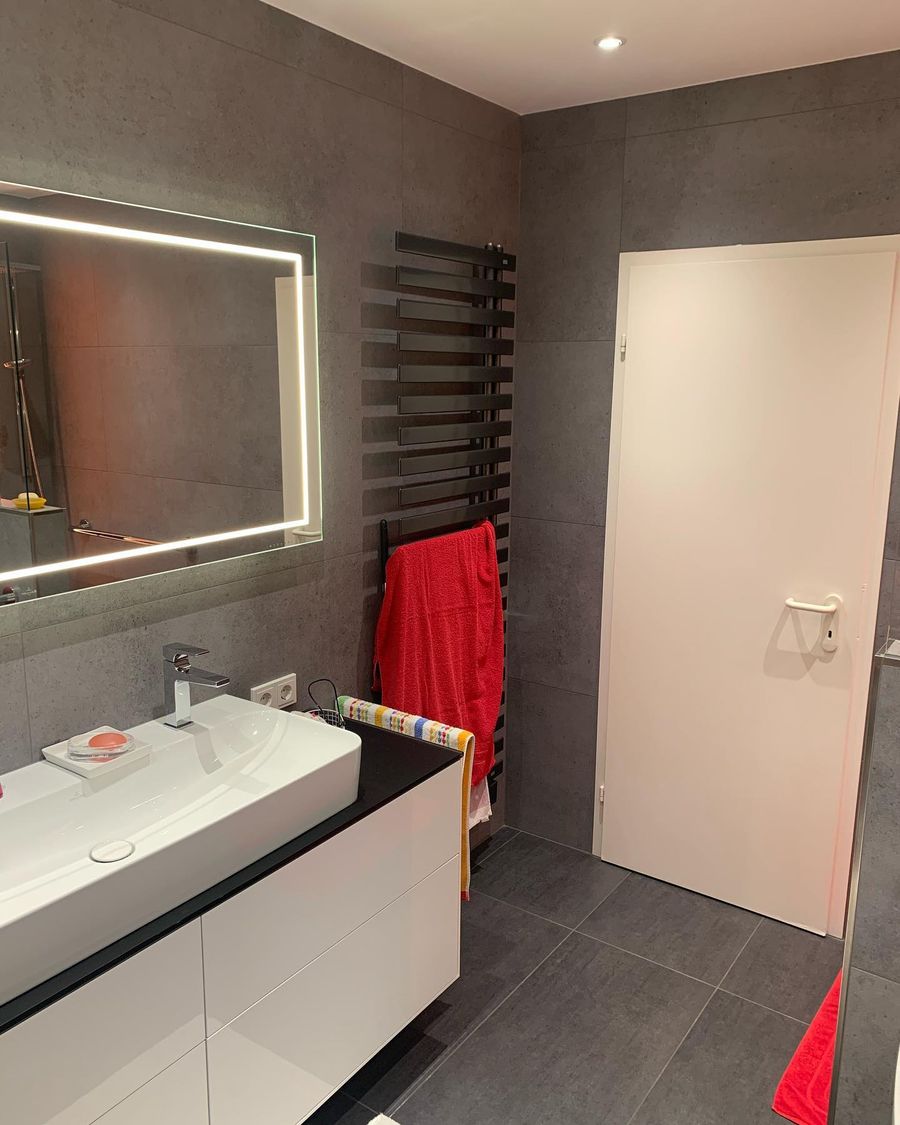 Komplettbad und Gäste-WC – Bad